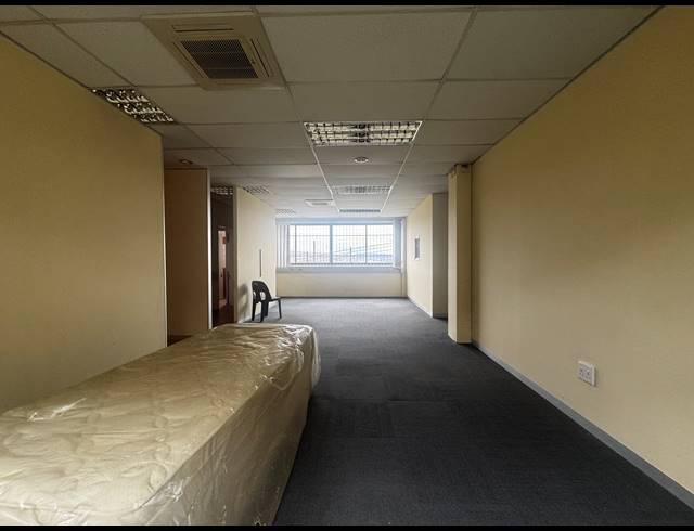 180M² OFFICE TO LET IN SHERWOOD